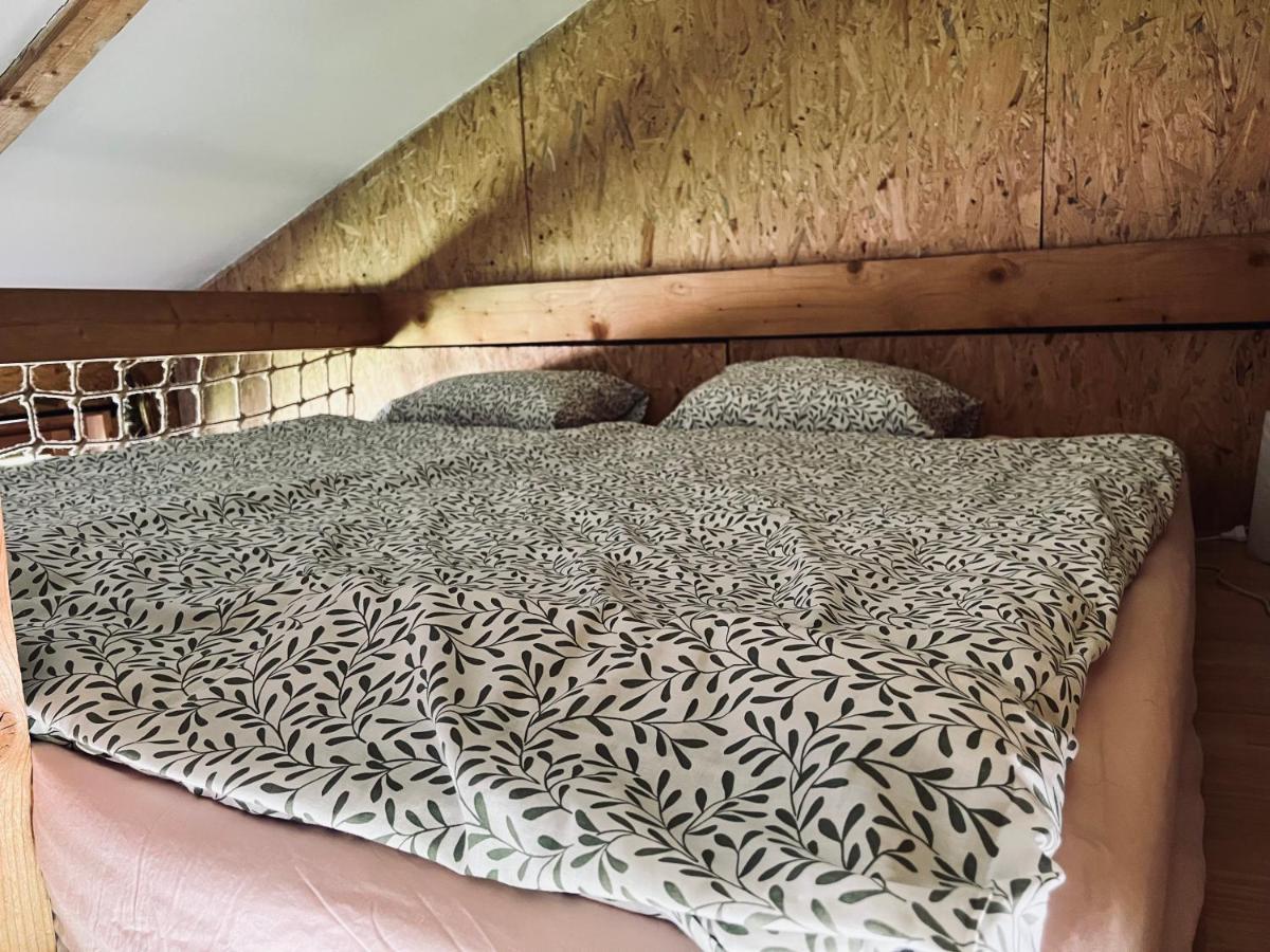 Apartman Na Ranci Pod Lovosem Velemin Exteriör bild