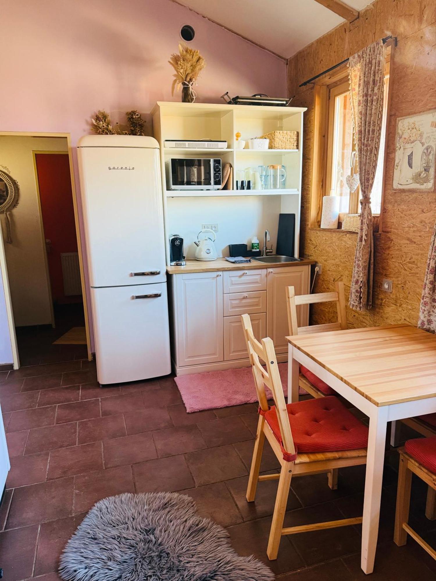Apartman Na Ranci Pod Lovosem Velemin Exteriör bild